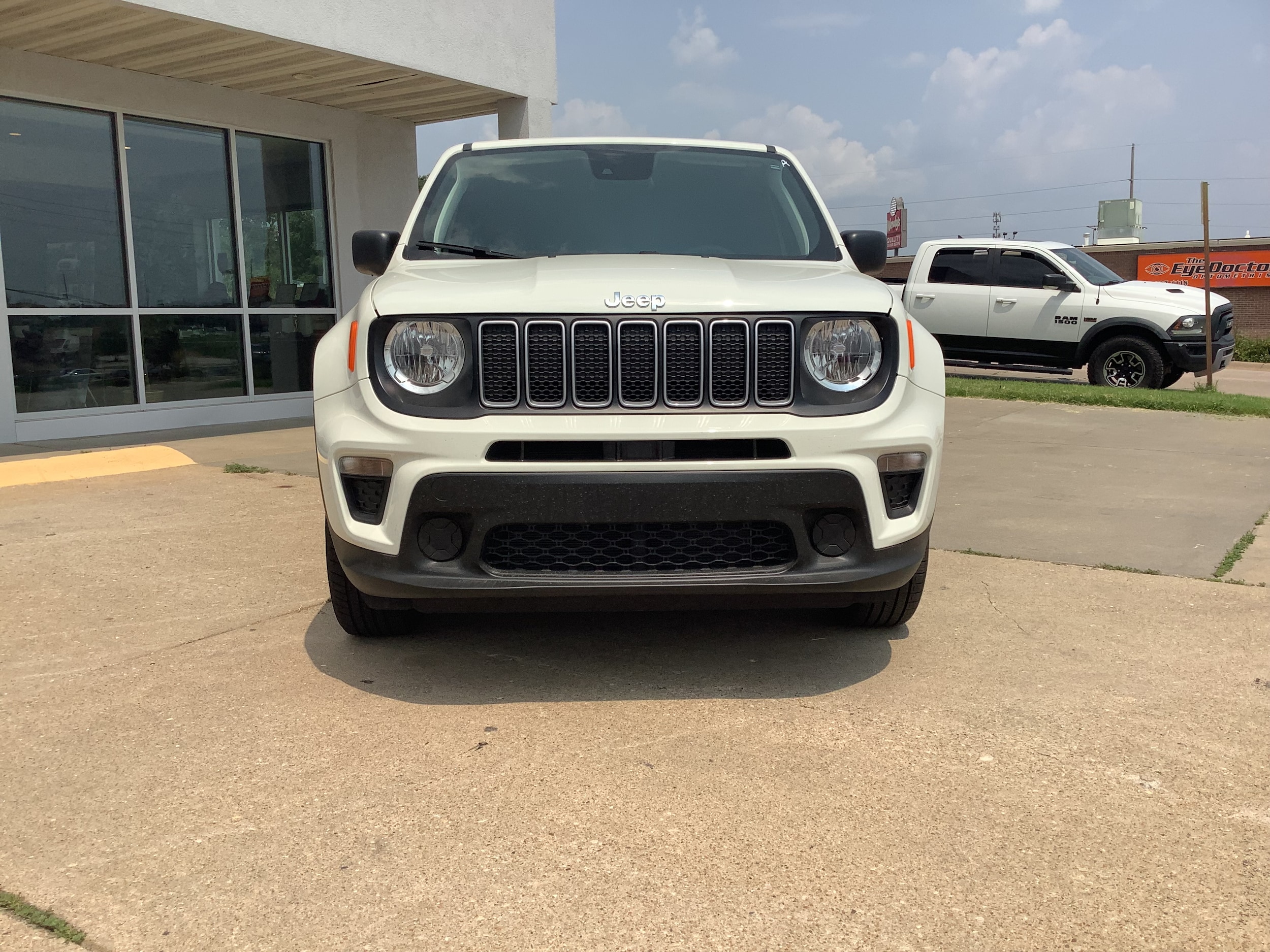 Used 2023 Jeep Renegade Latitude with VIN ZACNJDB1XPPP57814 for sale in Manhattan, KS