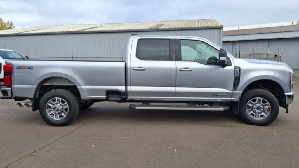 Used 2024 Ford F-350SD Lariat Truck