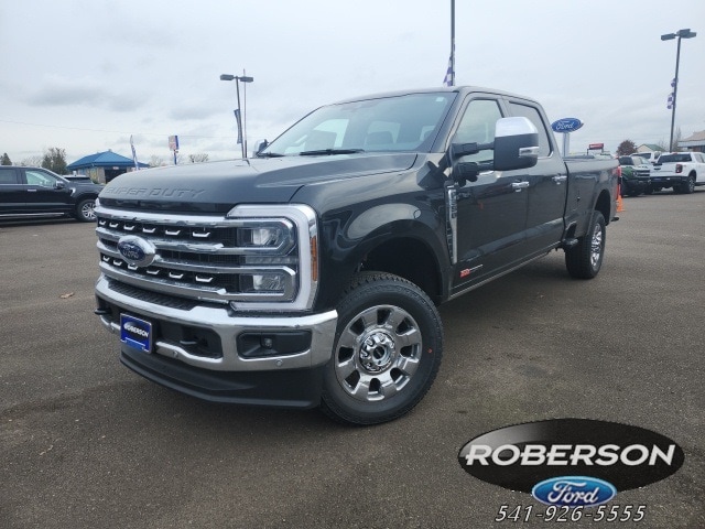 2025 Ford F-350 Super Duty Lariat's photo