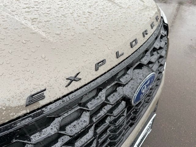 2026 Ford Explorer ST - Photo 10
