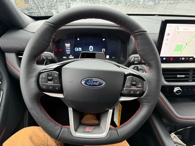 2026 Ford Explorer ST - Photo 18