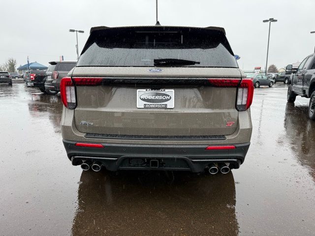 2026 Ford Explorer ST - Photo 6