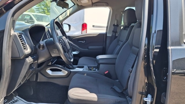 Used 2024 Nissan Frontier SV with VIN 1N6ED1EK9RN617498 for sale in Albany, OR