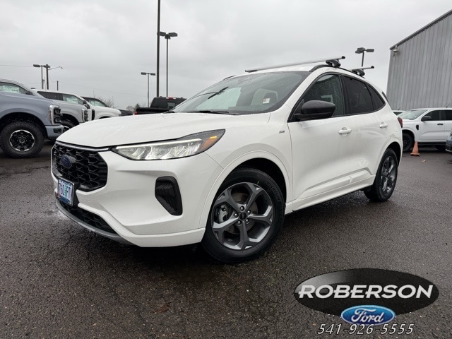 2023 Ford Escape ST-Line's photo