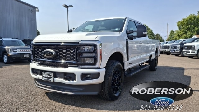 2026 Ford F-350 Super Duty Lariat's photo