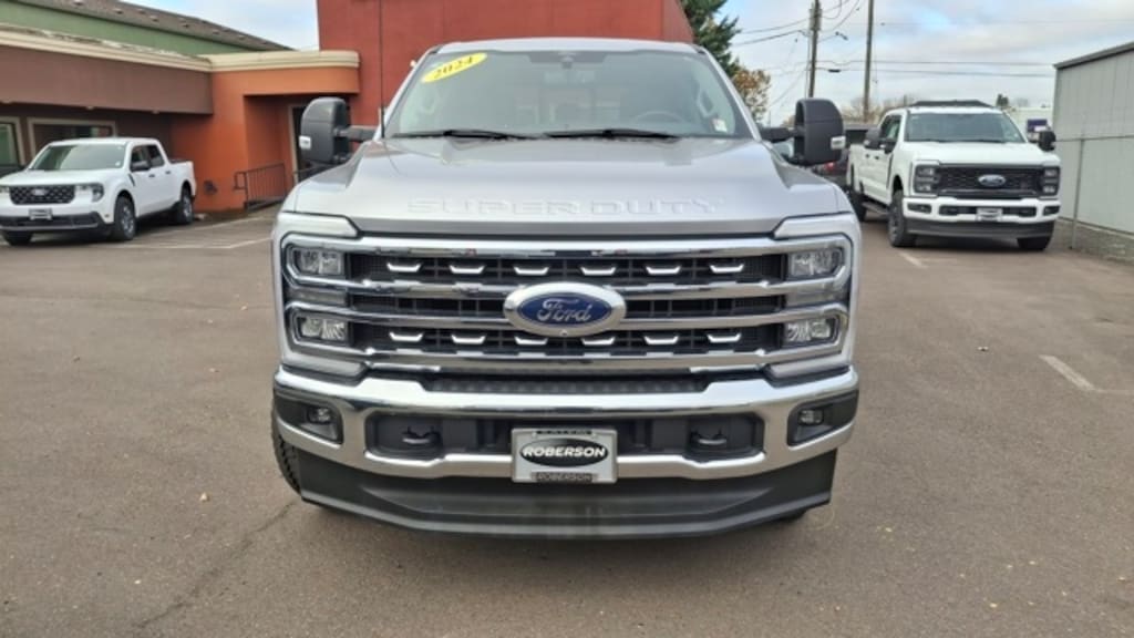 Used 2024 Ford F-350SD Lariat Truck