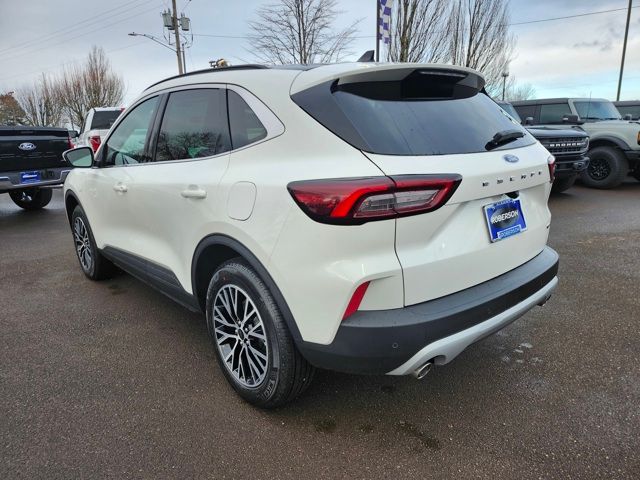 2025 Ford Escape Plug-in hybrid PHEV - Photo 13