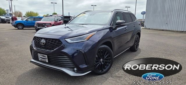 2024 Toyota Highlander XSE AWD's photo