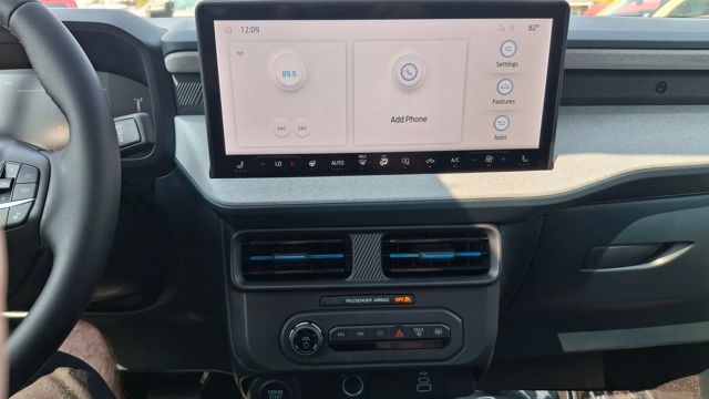 2025 Ford Maverick XLT - Photo 8