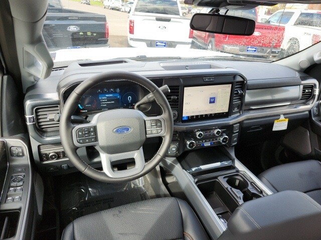 2025 Ford F-350 photo 3