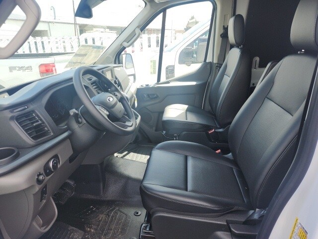 2025 Ford Transit photo 2