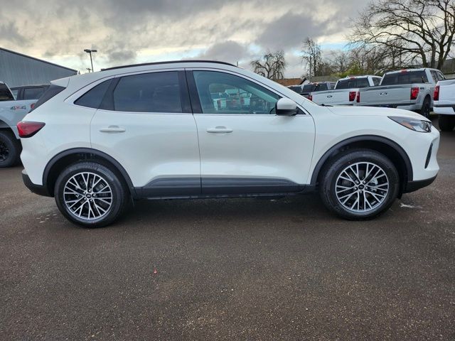 2025 Ford Escape Plug-in hybrid PHEV - Photo 10