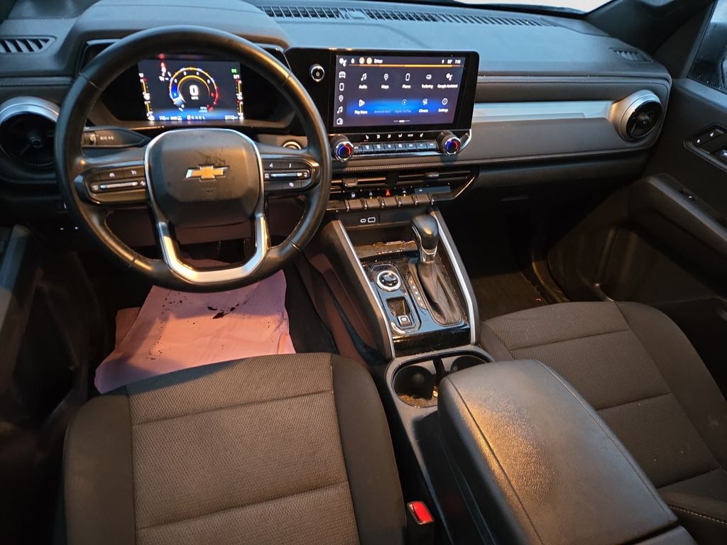 2023 Chevrolet Colorado LT photo 4
