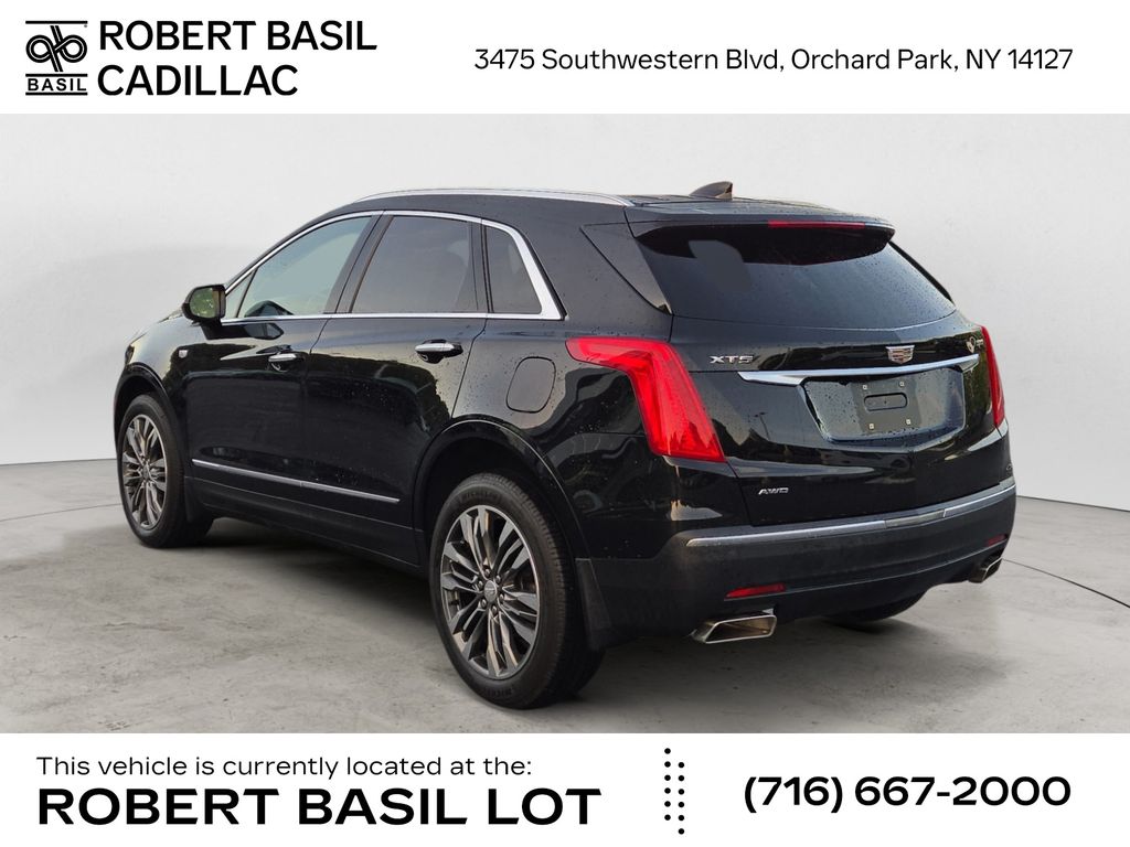 2019 Cadillac XT5 Luxury photo 3