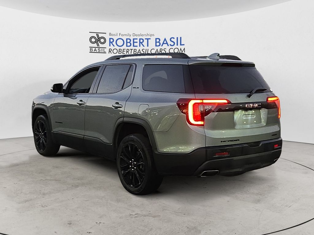 2023 Gmc Acadia SLE photo 3