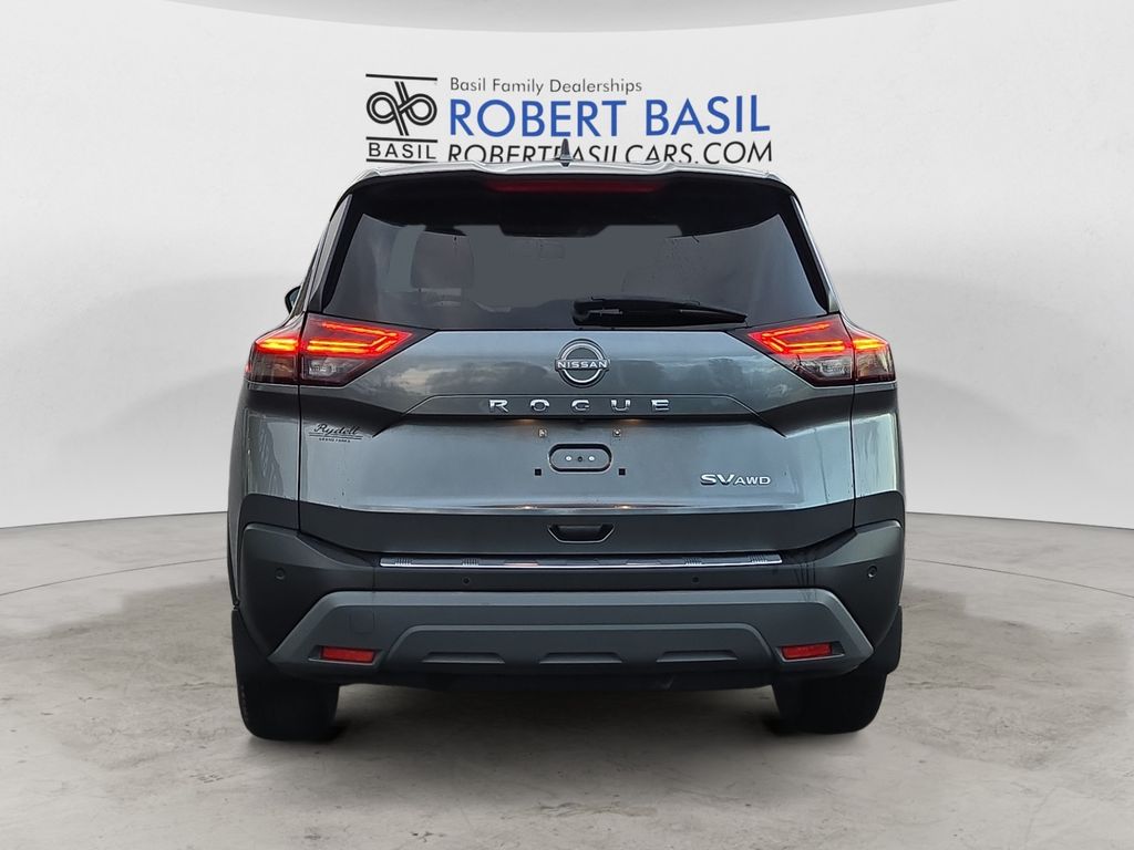 2023 Nissan Rogue SV photo 3