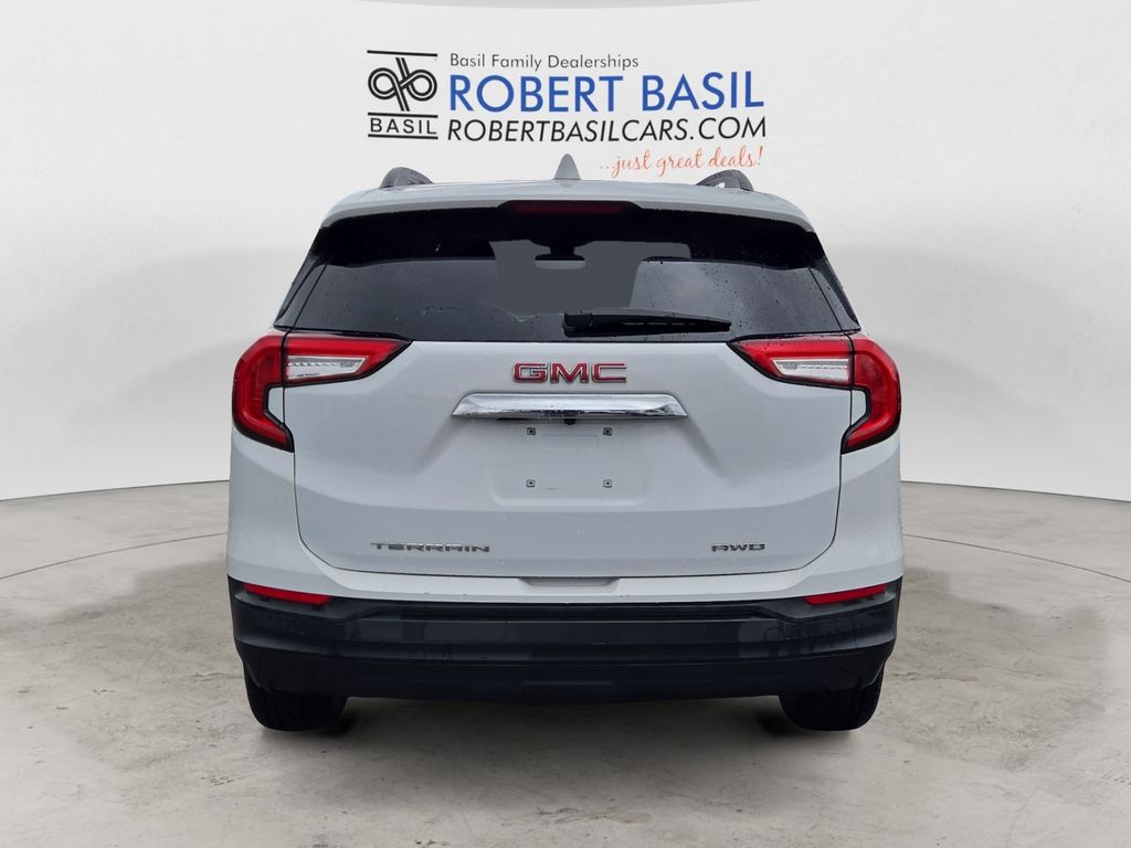 2022 Gmc Terrain SLE photo 3