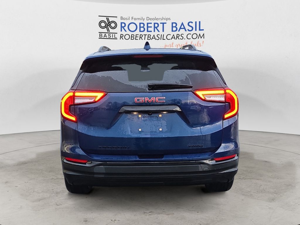 2022 Gmc Terrain SLE photo 4