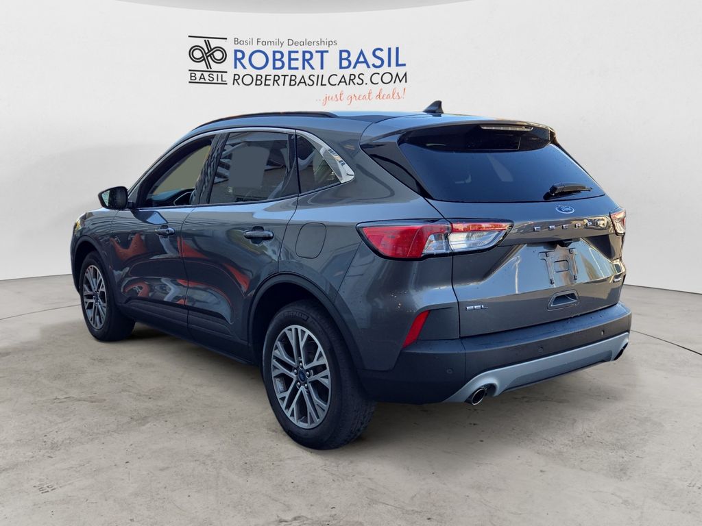 2022 Ford Escape SEL photo 3