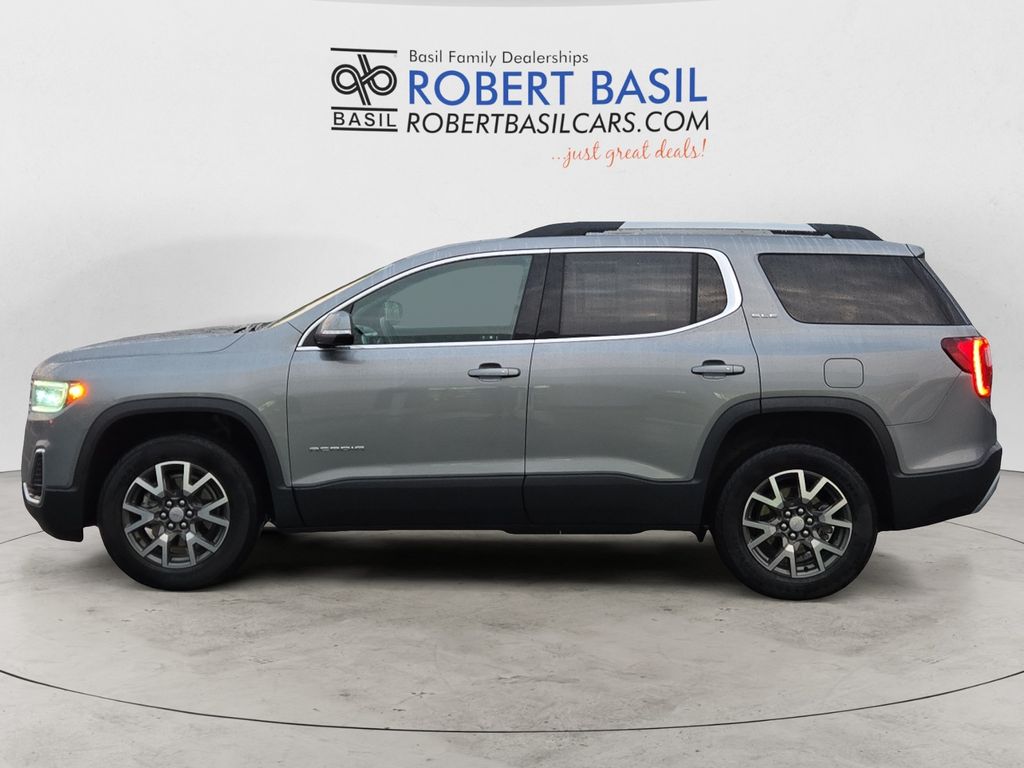 2023 Gmc Acadia SLE photo 2