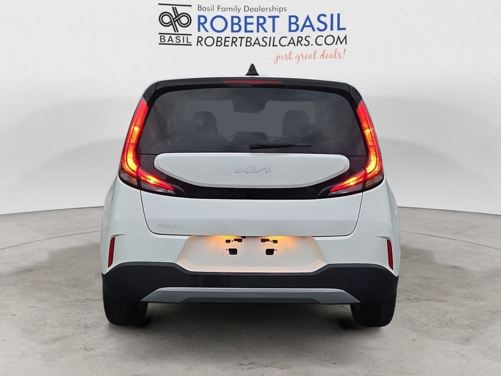 Used 2023 Kia Soul LX Hatchback