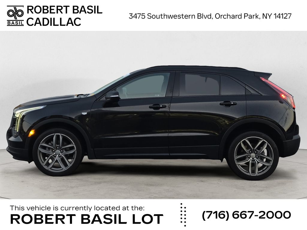 2023 Cadillac XT4 Sport photo 2