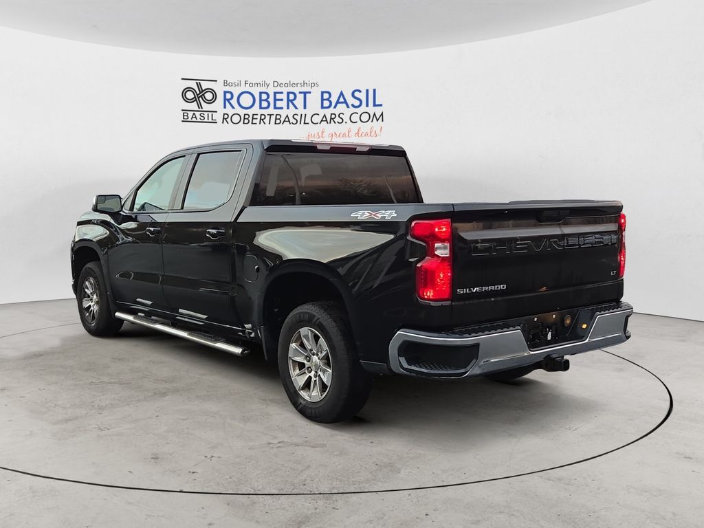 2019 Chevrolet Silverado 1500 LT photo 3