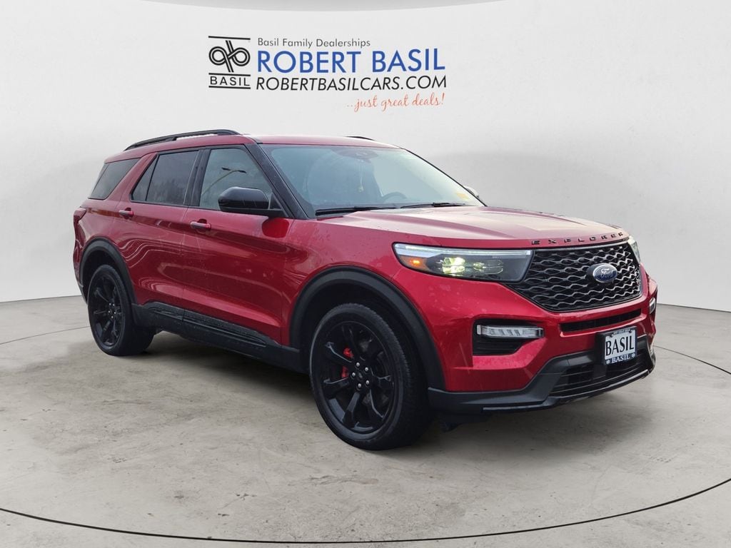 2022 Ford Explorer ST photo 3