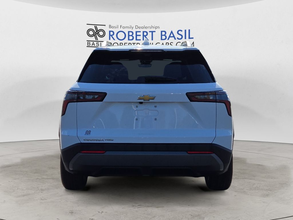 2025 Chevrolet Equinox LT photo 4