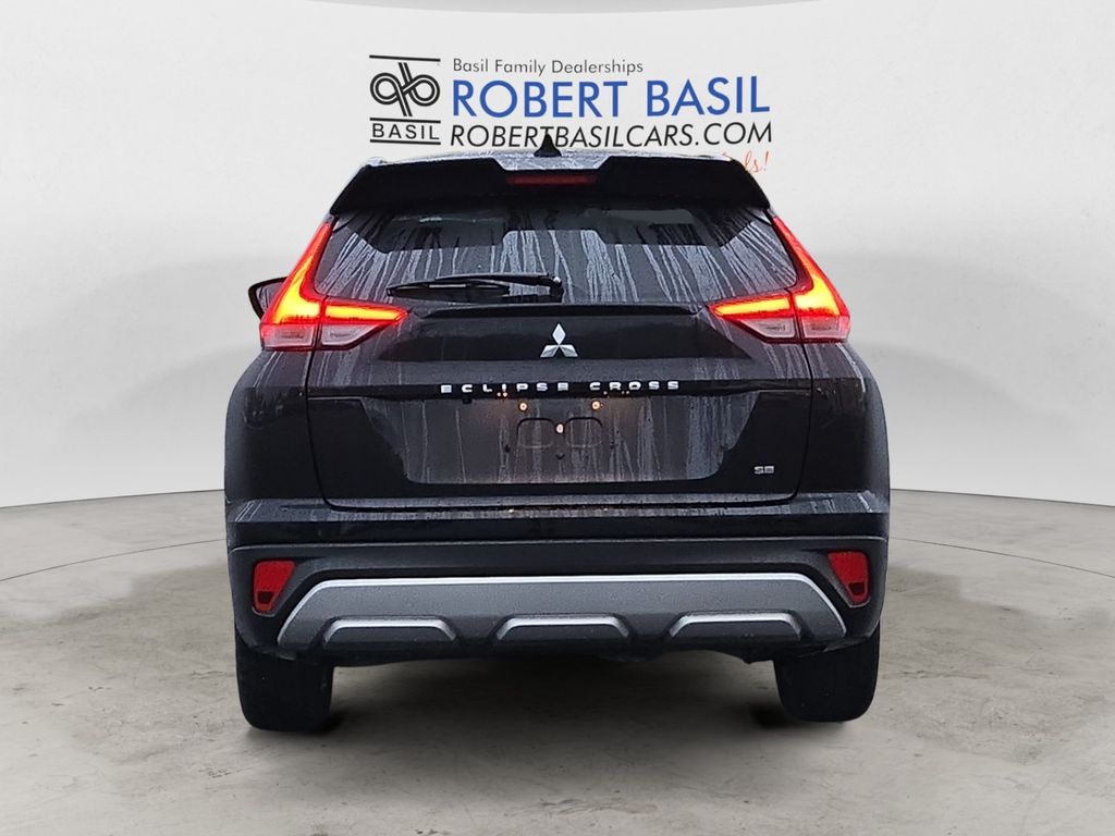 2023 Mitsubishi Eclipse Cross SE photo 4