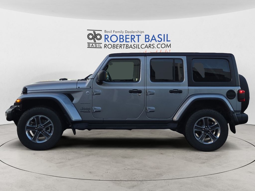 2021 Jeep Wrangler Unlimited Sahara photo 2