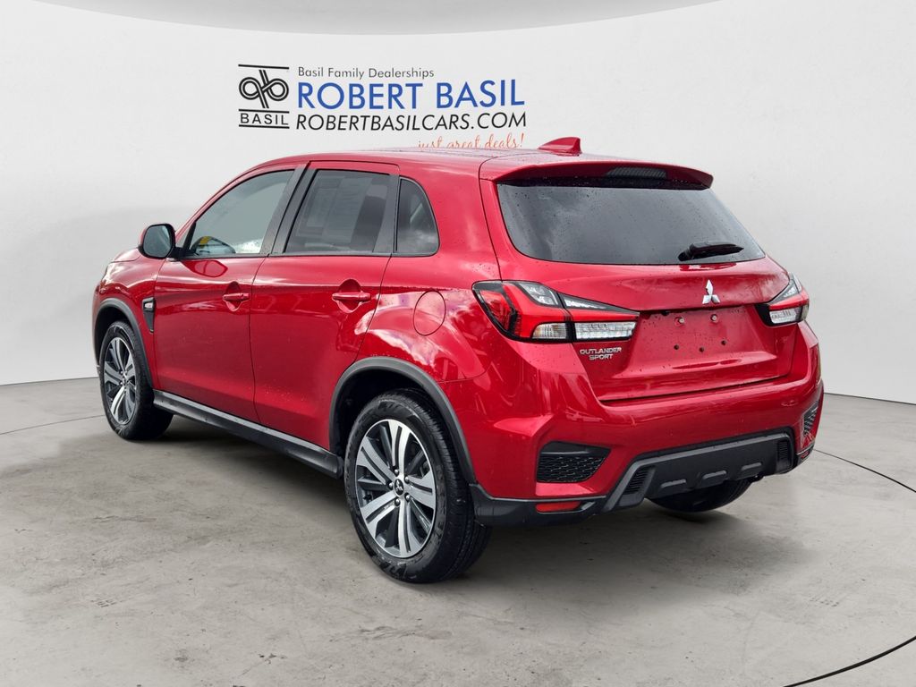 2025 Mitsubishi Outlander Sport SE photo 3