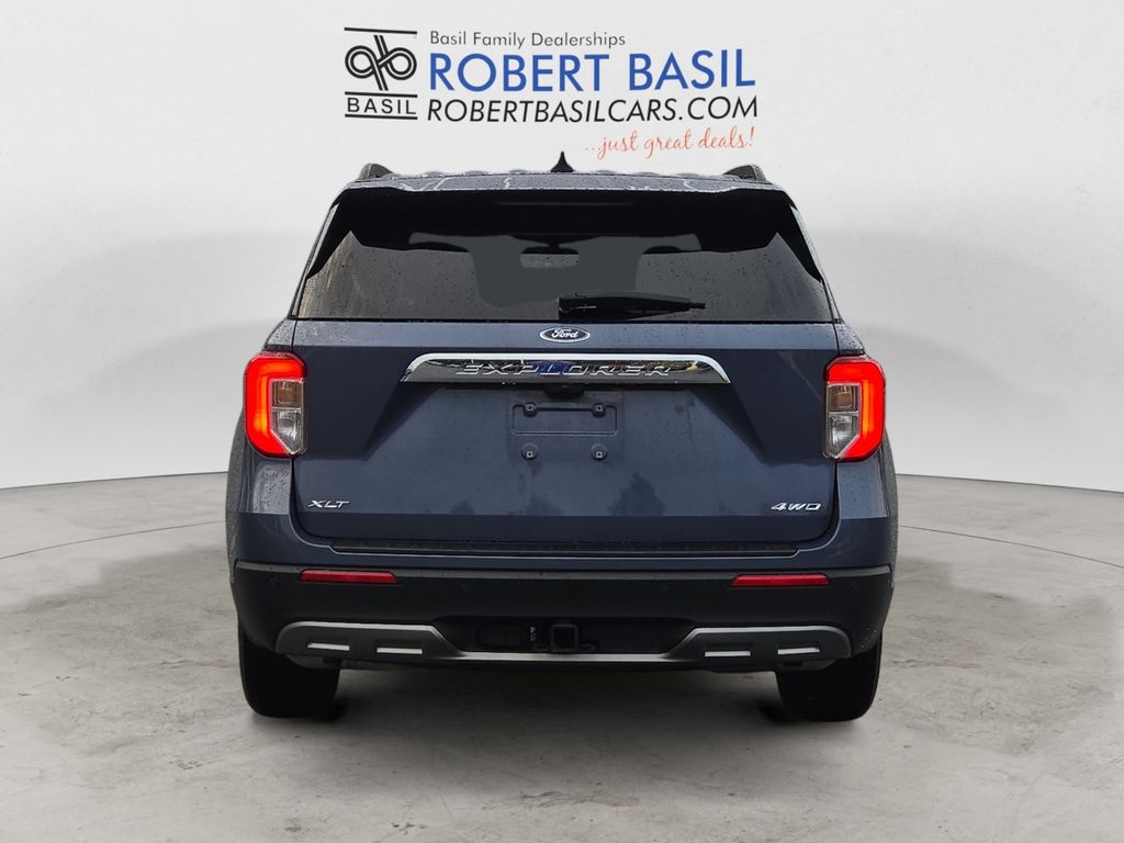 2021 Ford Explorer XLT photo 3