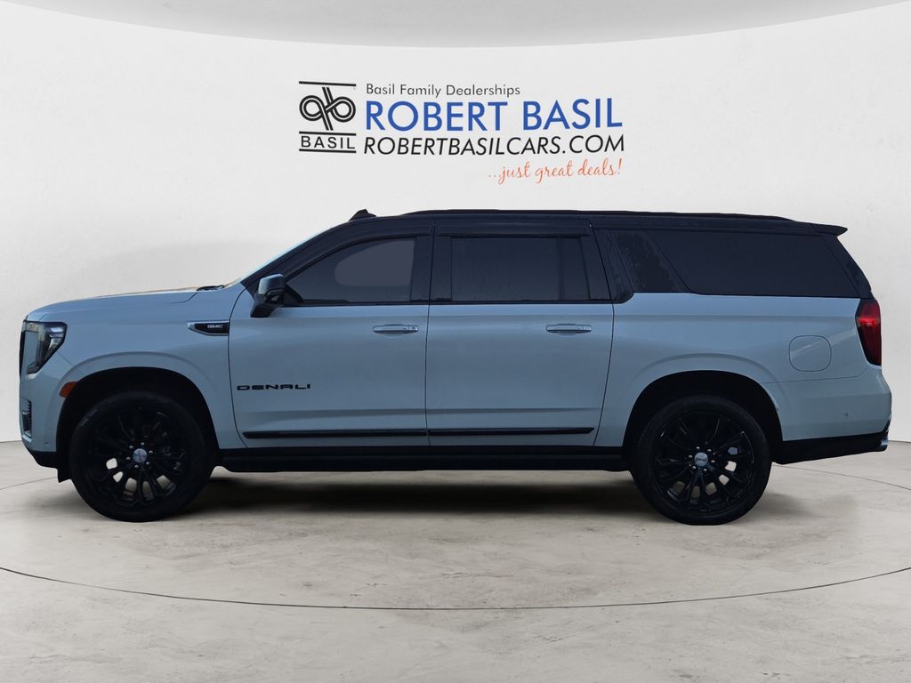 2023 Gmc Yukon XL Denali photo 2