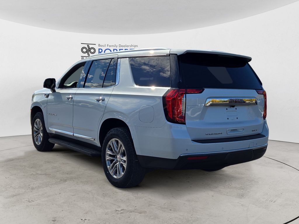 2022 Gmc Yukon SLT photo 3