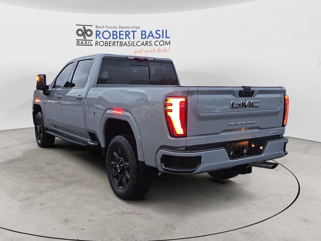 2024 Gmc Sierra HD AT4 photo 3