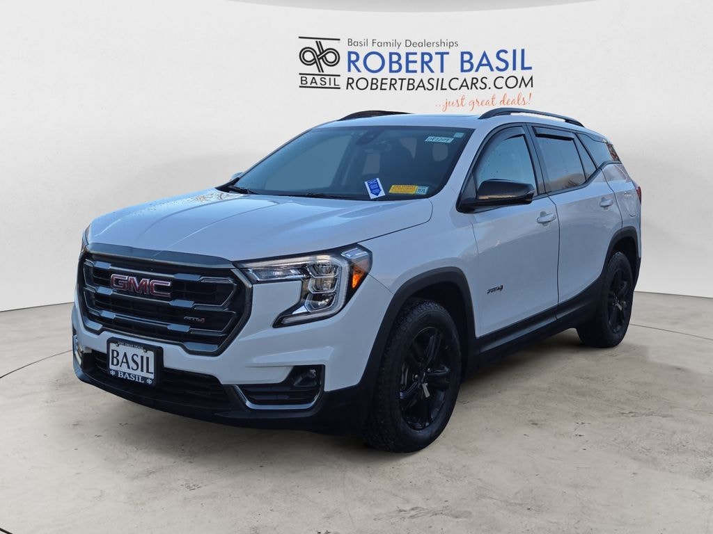 Used 2023 GMC Terrain AT4 SUV