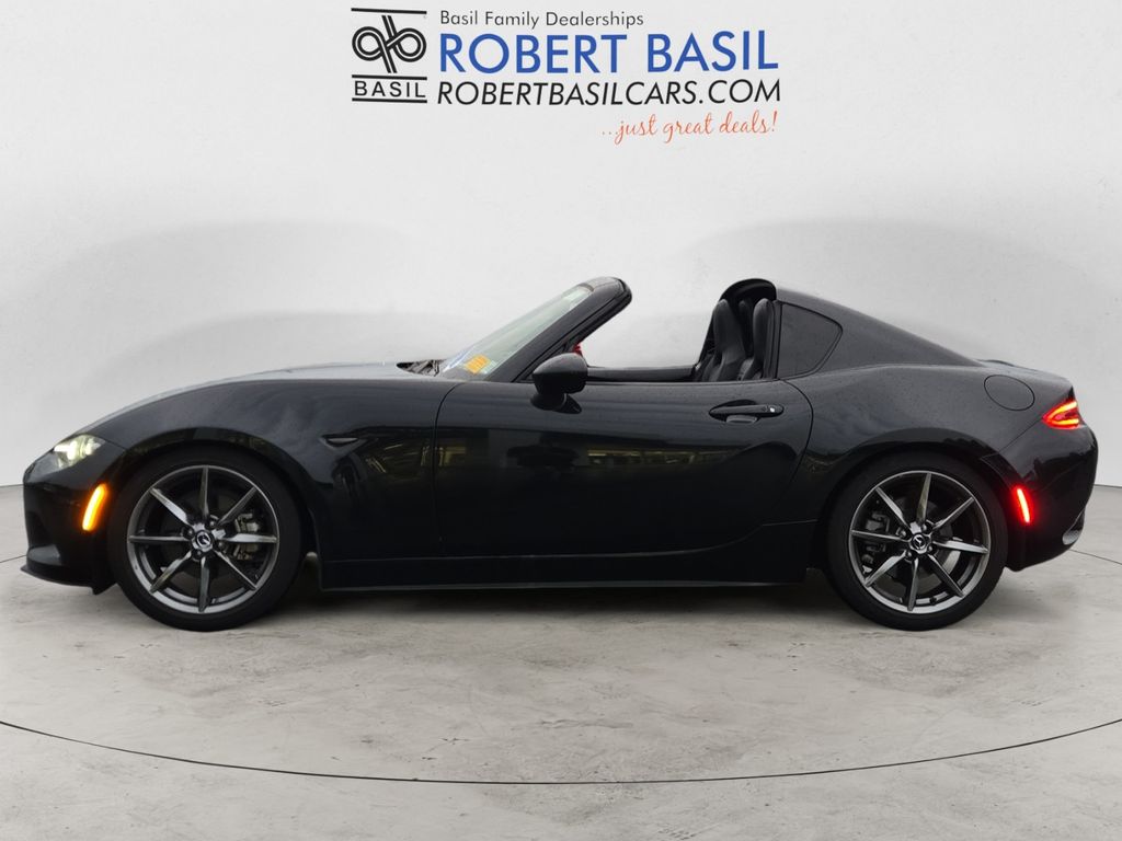 2021 Mazda MX-5 Miata RF Miata Grand Touring photo 2