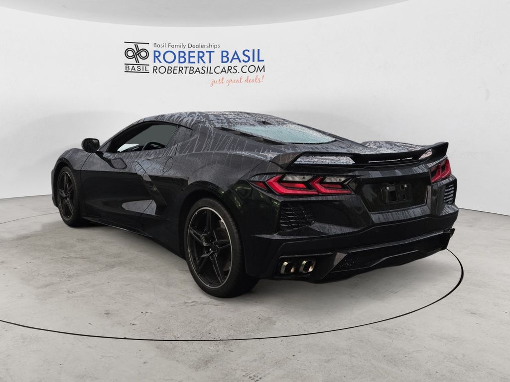 2022 Chevrolet Corvette Stingray 2LT photo 3