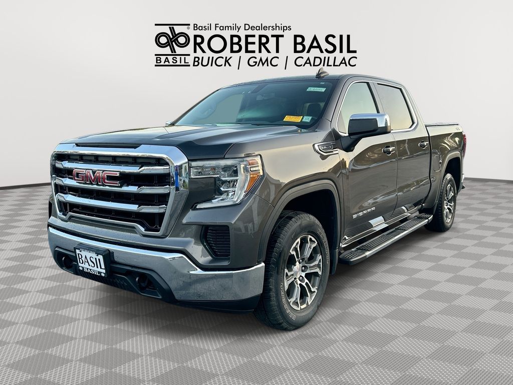 2019 GMC Sierra 4WD Crew Cab Short Box SLE's photo