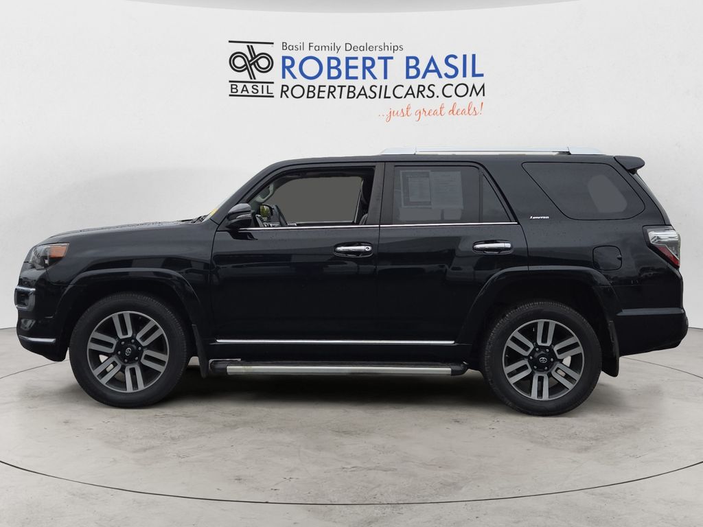 2017 Toyota 4Runner Limited photo 2