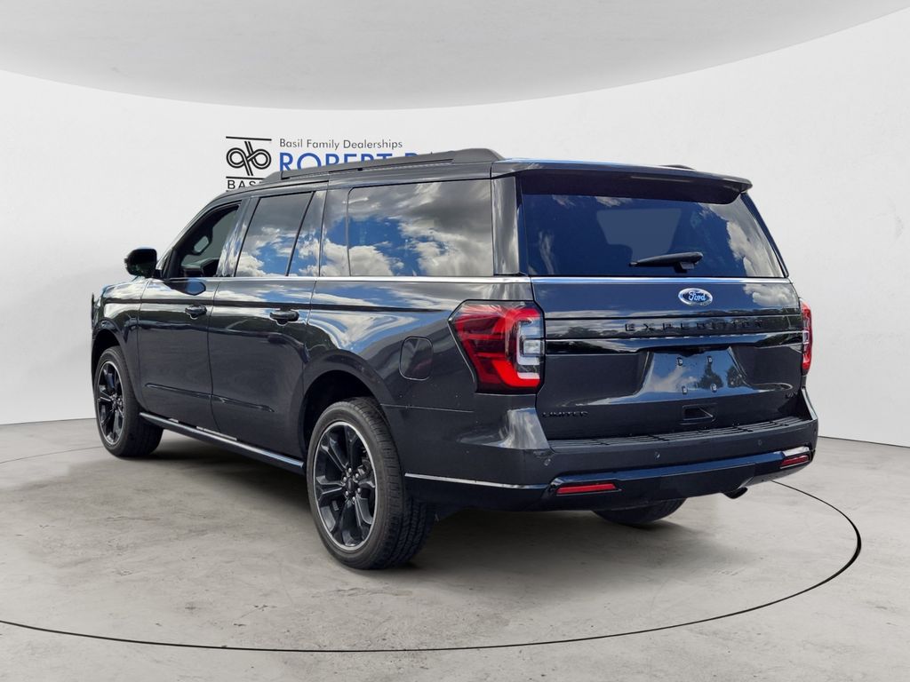 2022 Ford Expedition MAX Limited photo 3