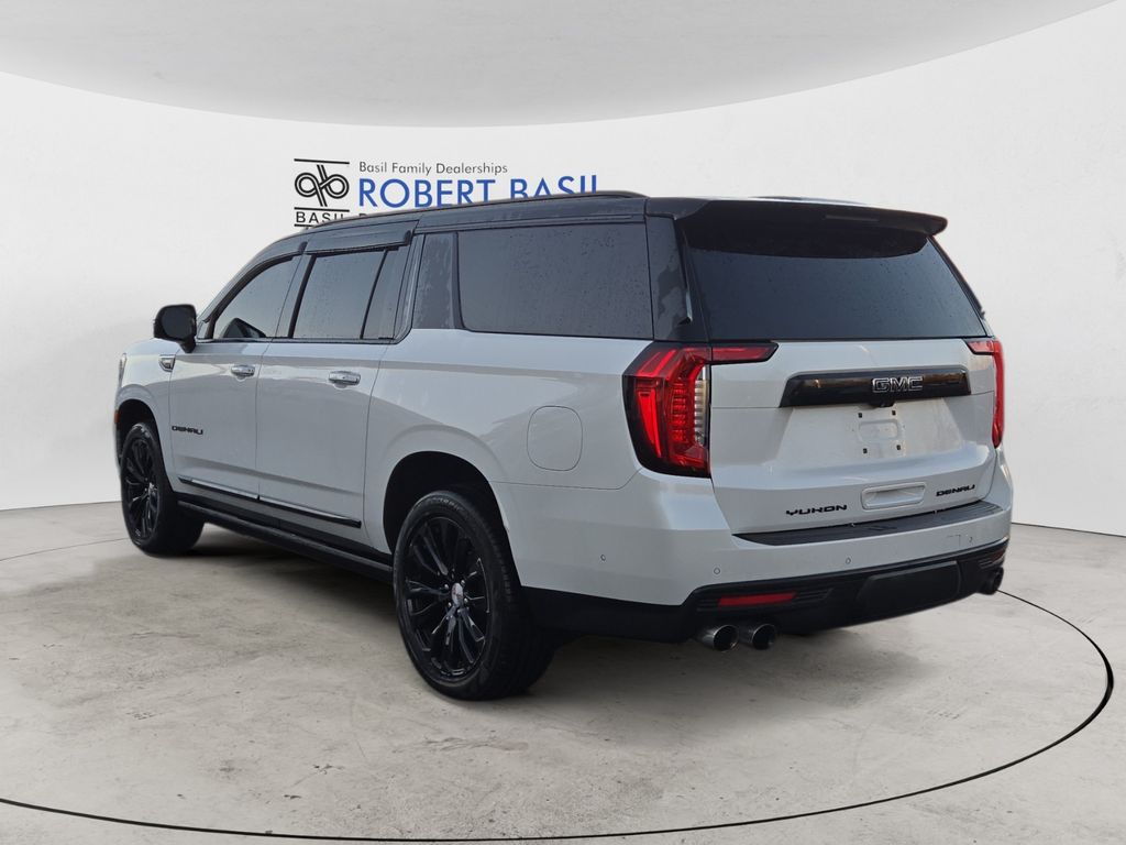 2023 Gmc Yukon XL Denali photo 3