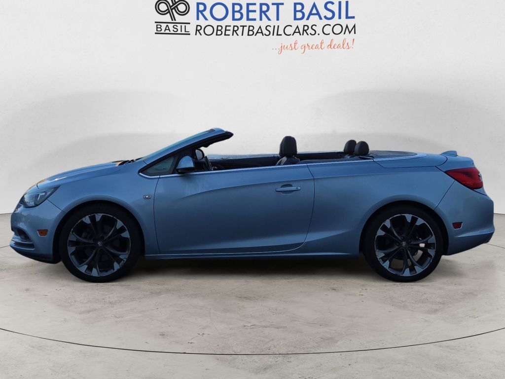 2018 Buick Cascada Premium photo 2