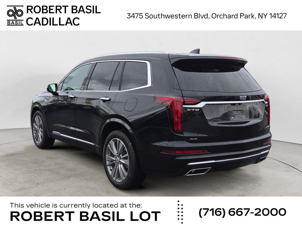 2024 Cadillac XT6 Premium Luxury photo 3
