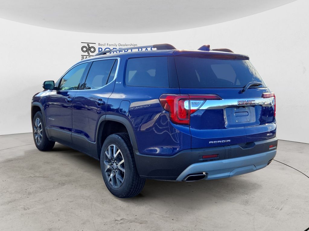 2023 Gmc Acadia SLE photo 3