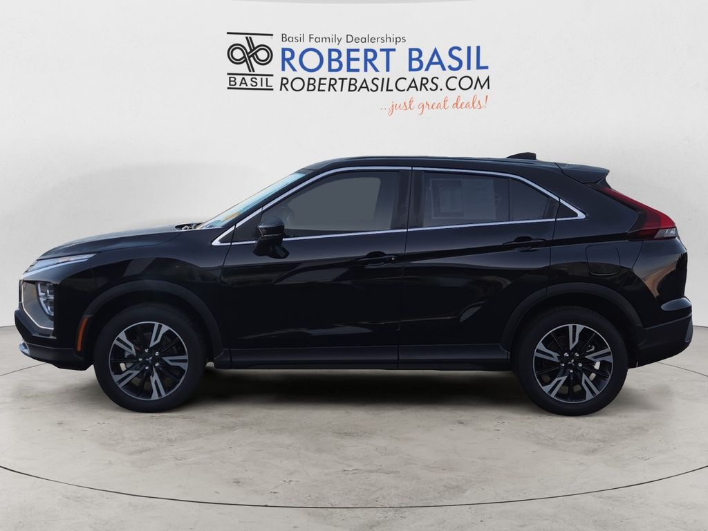 2025 Mitsubishi Eclipse Cross SE photo 2