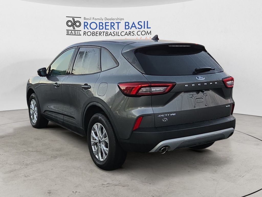 2025 Ford Escape Active photo 2