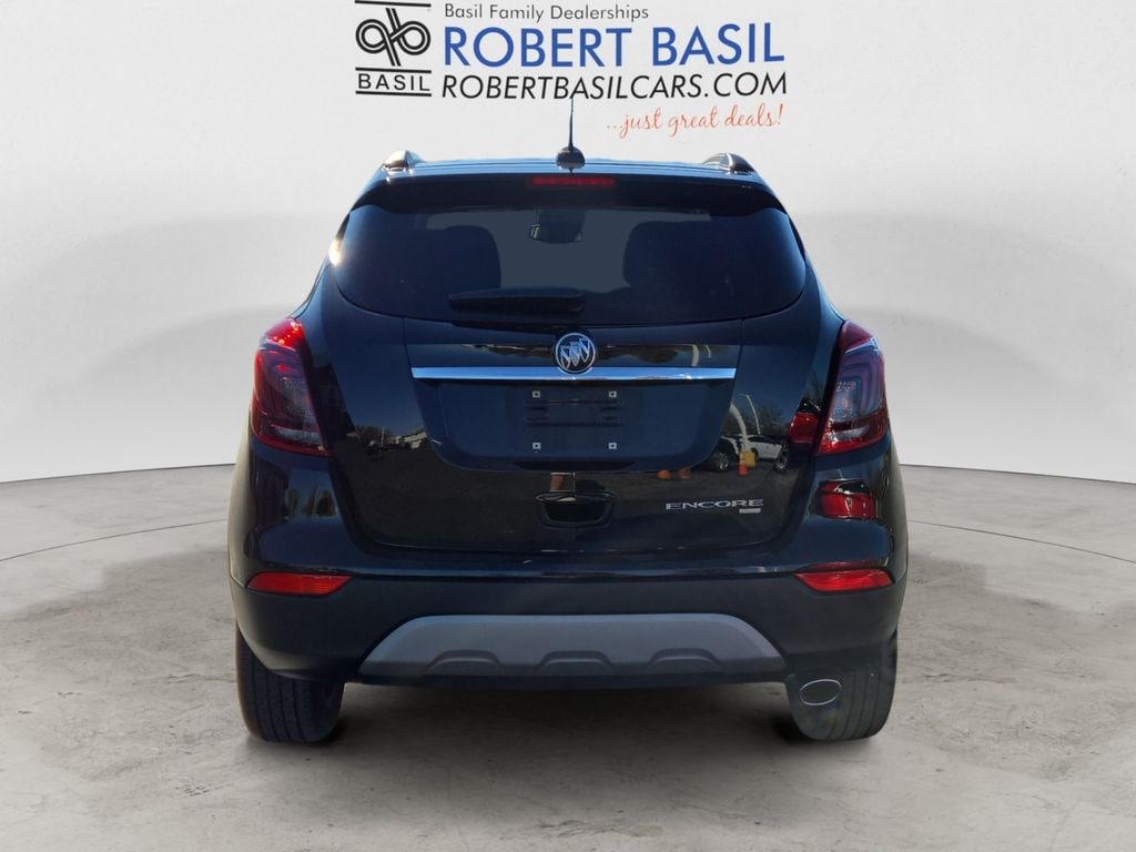 Used 2022 Buick Encore Preferred SUV