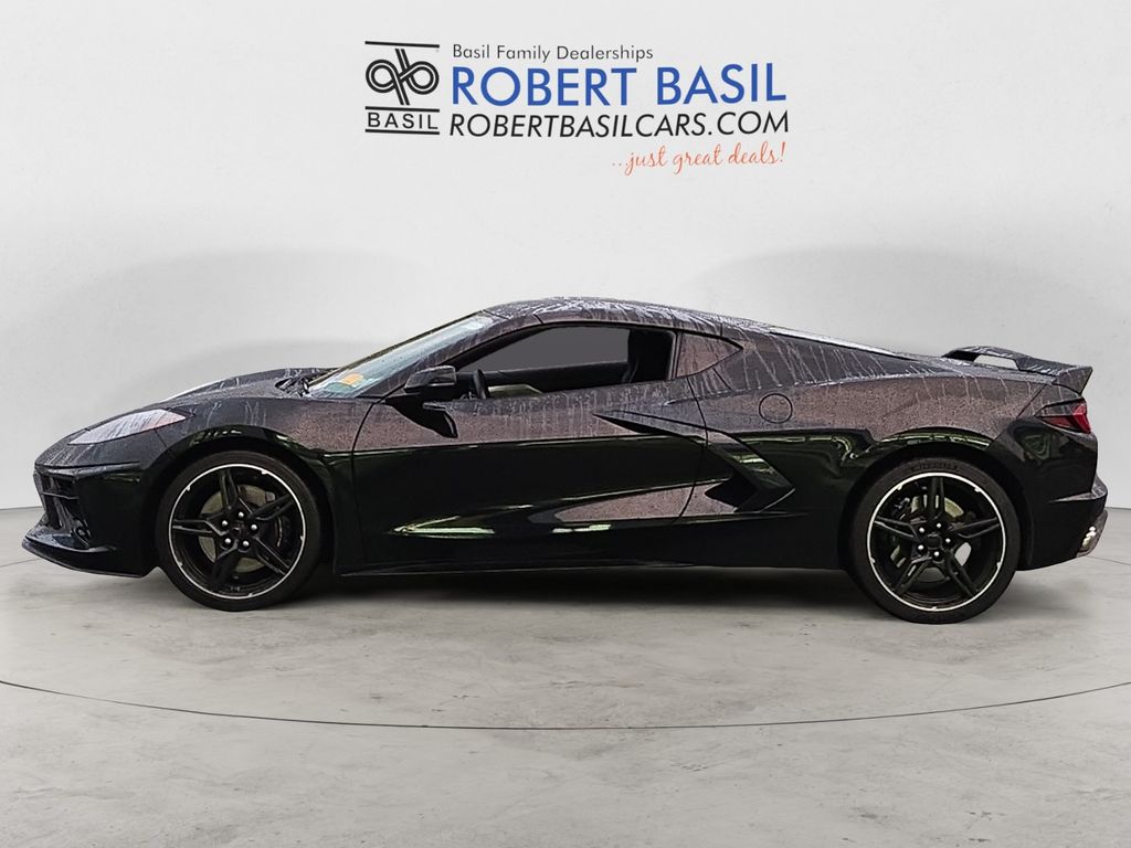 2022 Chevrolet Corvette Stingray 2LT photo 2